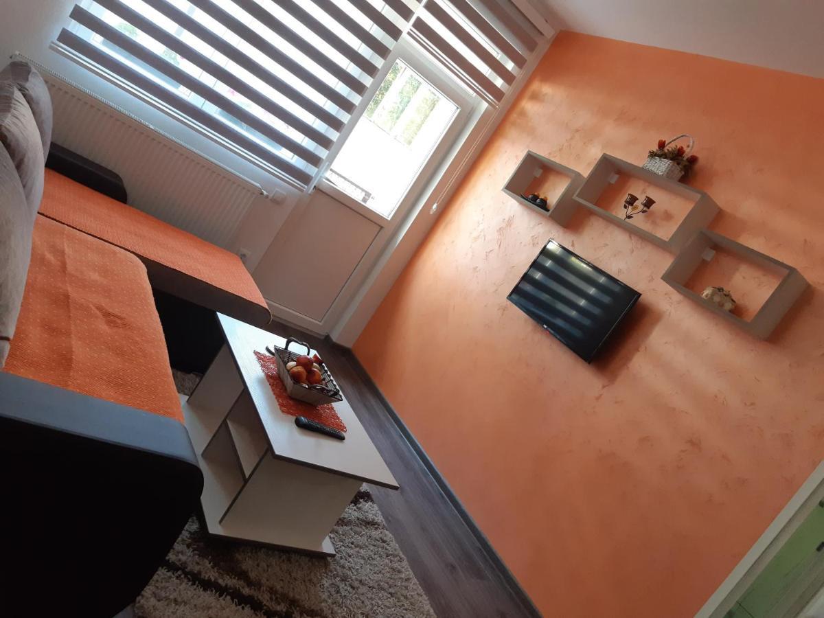 Apartman Hedonija Nova Varos Ngoại thất bức ảnh