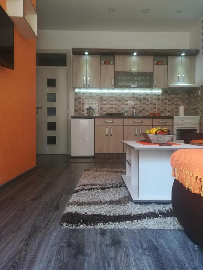 Apartman Hedonija Nova Varos Ngoại thất bức ảnh