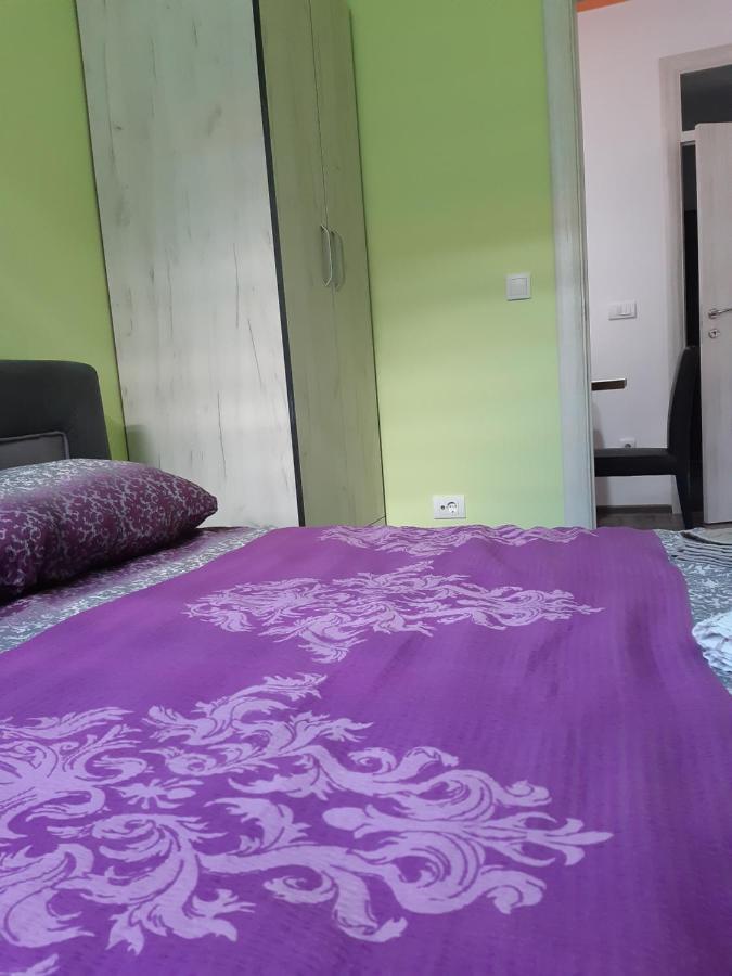Apartman Hedonija Nova Varos Ngoại thất bức ảnh
